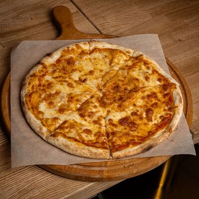 Пицца Маргарита 30см в Polla Vina по цене 640 ₽