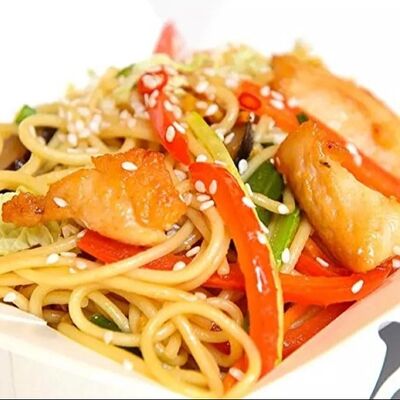 Лапша Вок с курицей и овощами в Wok & Sushi по цене 580 ₽