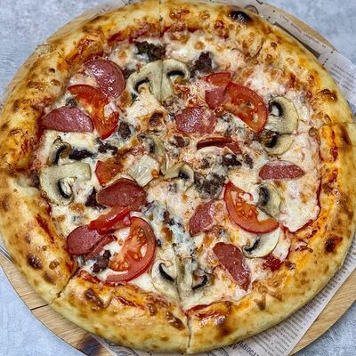 Пицца Ассорти в Бистро 24 на Шамиля по цене 360 ₽