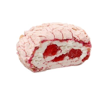 Меренговый рулет с клубникой в Вермишель по цене 239 ₽