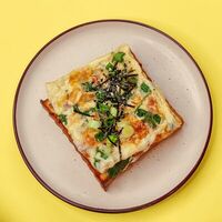 Бриошь ветчина/сыр в Mornis Корейская кухня