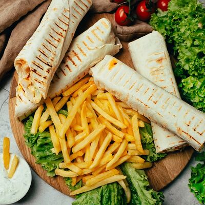 Двое: я и моя тень. Ланч двойной. Вместе есть всегда вкусней в Хищник по цене 1427 ₽