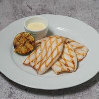 Филе кальмара в Manneken Pis