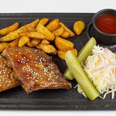 Ребра свиные запеченные (медовые) в Hungry Wolf Bar по цене 780 ₽
