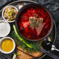 Борщ со свининой в Перформанс вкуса