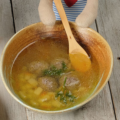 Супчик с фрикадельками Дм в Гамарджоба по цене 275 ₽