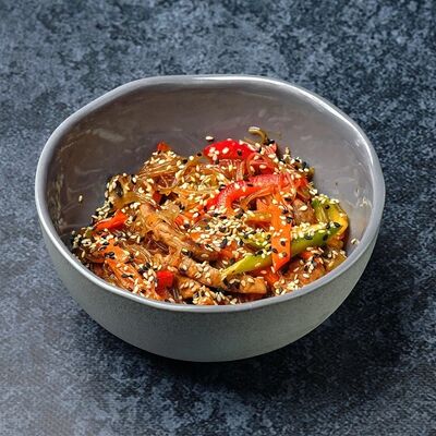 Лапша фунчоза с морепродуктами в Mesto Sushi & Grill по цене 590 ₽