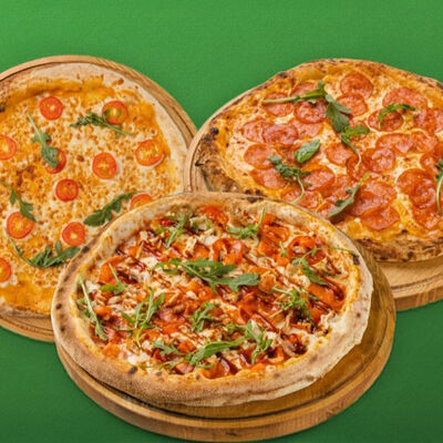 Новое комбо 3 Пиццыв ТОПКА Пицца на дровах по цене 1999 ₽