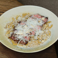 Стейк-паста с сыром Белпер Кнолле в БарТо