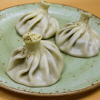 Хинкали пижонские с телятиной в Vinograd