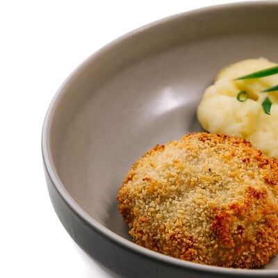 Котлетка куриная с пюре картофельным в Пицца Хаб по цене 396 ₽