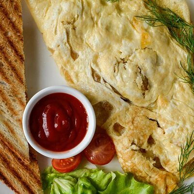 Королевский омлет в Traveler's coffee по цене 516 ₽