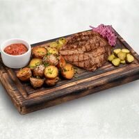 Большой кусок свинины в Hells Burgers