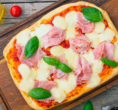 Римская с ветчиной и песто в Космос по цене 850 ₽
