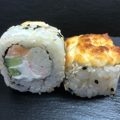 Ролл запеченный Аригато в TAY NAY по цене 470 ₽