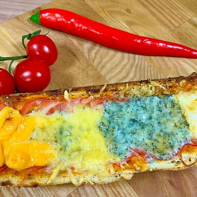 Багетная пицца 5 сыров в 1985 по цене 299 ₽