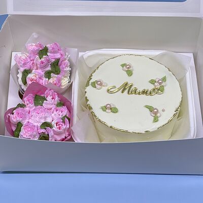 Набор бенто торт с капкейками для Мамы в Шашлык & Пицца по цене 2200