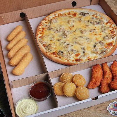 Супер-бокс №1 в Андеграунд Pizza & Sushi по цене 977 ₽