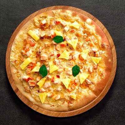 Пицца Гавайская (30 см) в ПиццаПлюс по цене 980 ₽