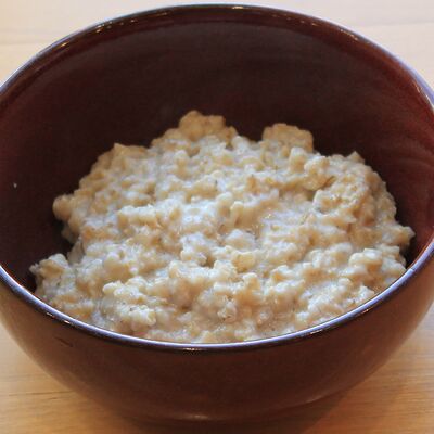 Каша овсяная на молоке в Хлеб & Булки по цене 280 ₽