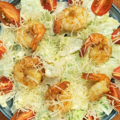 Цезарь с креветками в Boldesno по цене 455 ₽