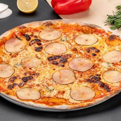 Пицца Четыре сыра в Ресторан Крыша бар по цене 680 ₽