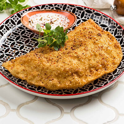 Чебурек с телятиной в Maroon по цене 620 ₽