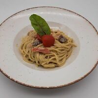 Паста с томатами и грибами в Кафе Сербской кухни Шеff