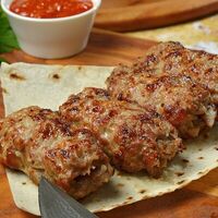 Люля-кебаб из баранины в Папито бар и гриль