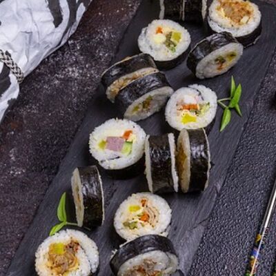 Кимпаб с кимчи в Корея по цене 490 ₽