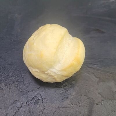 Булочка пшеничнаяв Лапшичная ВокБери по цене 62 ₽