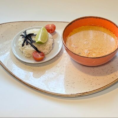 Том-Ням с цыпленком в Room-cafe по цене 610 ₽