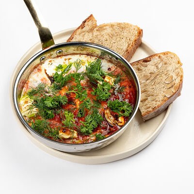 Шакшука с сыром фета в Begin cafe по цене 670 ₽