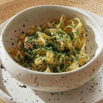 Фетучини с лососем и гремолатойв En Ferio по цене 720 ₽