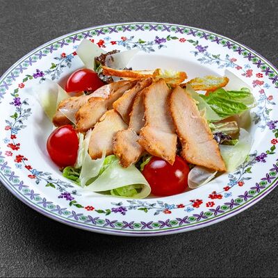 Цезарь с курицей в Merzen по цене 480 ₽