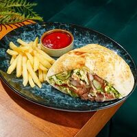 Пита с картофелем фри в Sreda