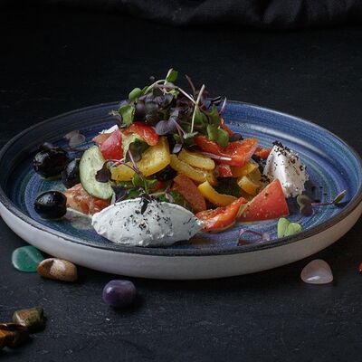 Салат Греческий в Изи Паб по цене 495 ₽