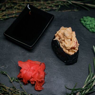 Суши Гункан крабв Суши роллы МОРС по цене 100 ₽