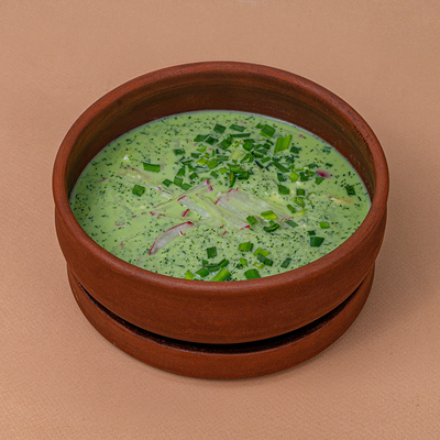 Холодный суп на основе мацони в Хочу пури по цене 455 ₽