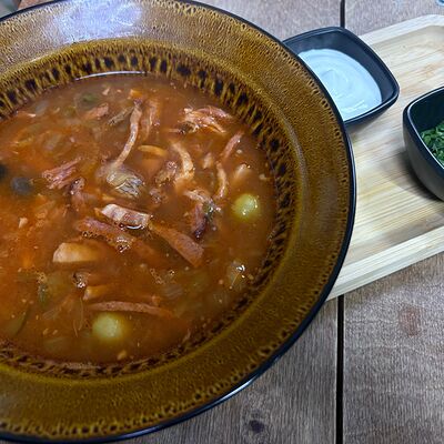 Солянка мясная в Гриль бар Онар по цене 430 ₽