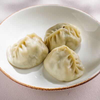 Манты с рубленым ягненком и индейкой в Чайхана Пахвала по цене 650 ₽