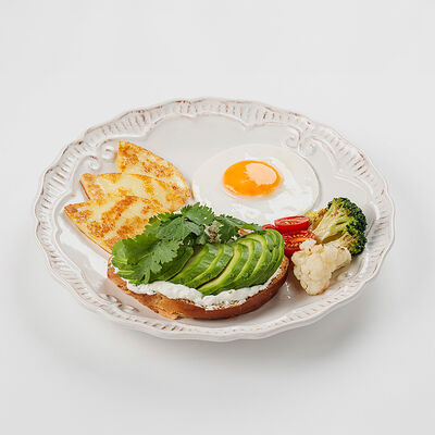 Завтрак с сыром халуми и авокадо в Coffee BOOM по цене 3500 ₸