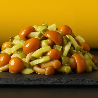 Салат с опятами в Пан Картофан по цене 170 ₽