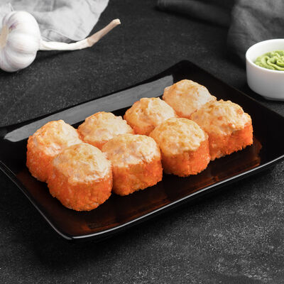 Запеченный ролл Хонсю в Vkus Land по цене 355 ₽