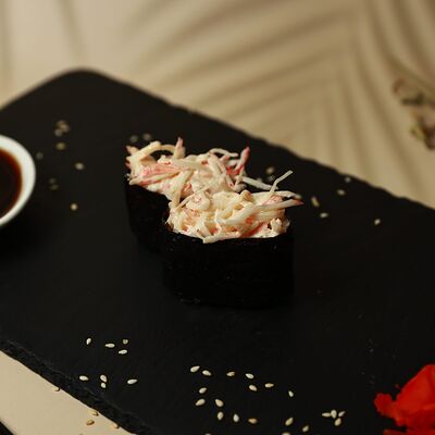 Гункан Краб микс в Хихи хаха по цене 160 ₽