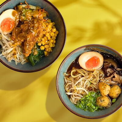 Сет 4 в ASIATIQ Ramen-Bar по цене 690 ₽