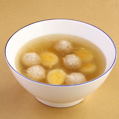 Суп куриный с фрикадельками в Munhell по цене 420 ₽