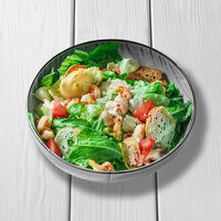 Цезарь с тигровыми креветками в Перчини