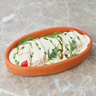 Форель запеченная с томатами в Mamito по цене 1520 ₽