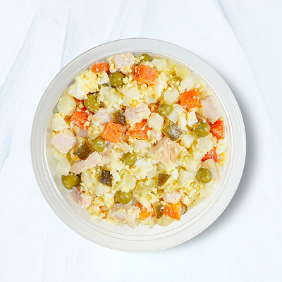 Салат Оливье в Магбургер & Братья Караваевы по цене 255 ₽